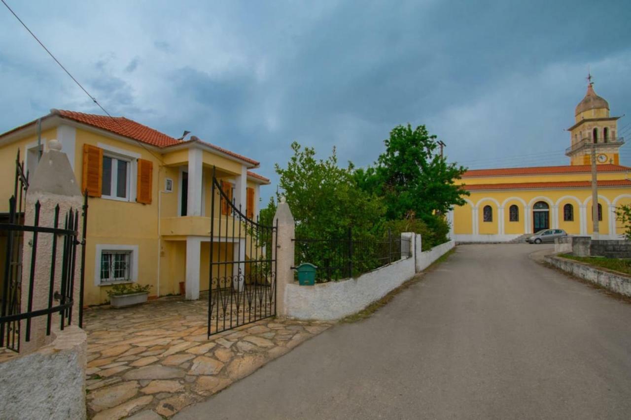 Traditional Village House Méson Yerakaríon Exterior foto